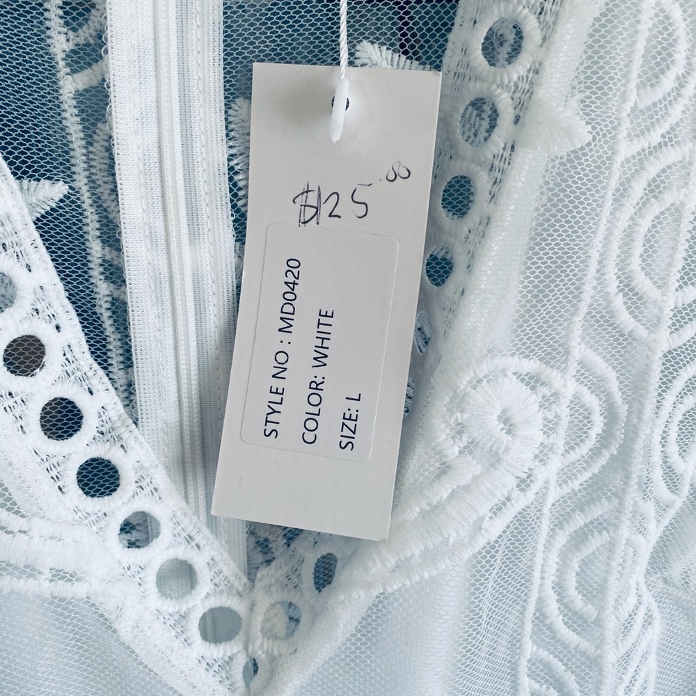 AMELLIA Bohemian White Lace Maxi Dress - Picture 14 of 16